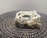 Foto del paso 4 de la receta: Torta helada de oreo con dulce de coco