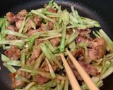 菜心炒里肌肉絲🐷方便便當菜·食物不浪費🥦的食譜步驟3照片