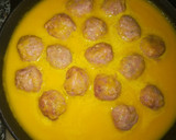 Foto del paso 4 de la receta: Pasta con albóndigas en salsa