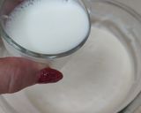 عکس مرحله 2 از دستور کیک دو رنگ گردو و چیپس شکلات
