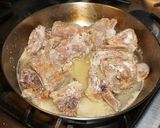 Foto del paso 2 de la receta: COSTILLITAS DE CERDO CON VAINAS DE ARVEJAS TIERNAS Y HONGOS SHITAKE. JON STYLE