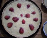 Foto del paso 12 de la receta: Tarta de fresa con coulis de fresa