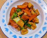 Foto langkah ke 7 dari resep Cah Pokcoy Wortel Tahu.