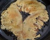 Foto langkah ke 5 dari resep Rempeyek Ebi Anti Gagal.