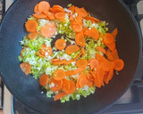 Foto del paso 1 de la receta: Risotto simple de champiñones. #entrenador