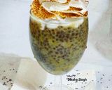A picture of step 6 of Banana chia milkshake.