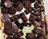 આલમંડ ડાર્ક ચોકલેટ (Almond Dark Chocolate Recipe In Gujarati) રેસીપી સ્ટેપ3ફોટો