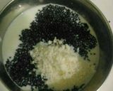 A picture of step 1 of Mango chia magic.