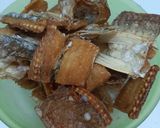 Foto langkah ke 1 dari resep Sambal ikan asin pete.