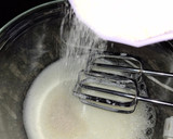 Foto del paso 2 de la receta: Arrollado de dulce de leche