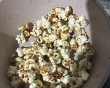 Foto langkah ke 4 dari resep Popcorn Caramel.