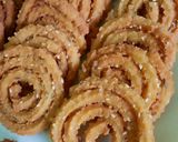 A picture of step 1 of Instant chakli.