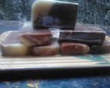 Foto langkah ke 6 dari resep Puding roti tawar marmer.