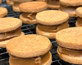 Foto del paso 5 de la receta: Alfajores 🤍