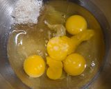 Foto langkah ke 1 dari resep Bolu Ketan Hitam Keju Lumer.