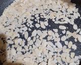 Foto del passaggio 1 della ricetta Pollo alle mandorle con riso basmati