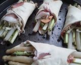 A picture of step 3 of Sig's Asparagus, Cheese and Black Forest Ham Parcels.