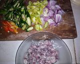 Foto langkah ke 1 dari resep Baby Cumi Cabe Hijau (cumi asin).