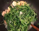 Hình bước làm 4 của món Xà Lách Xoong Xào Tôm🍤🍤