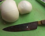 Foto del paso 2 de la receta: Matambre de res tiernizado a la pizza con cebolla caramelizada