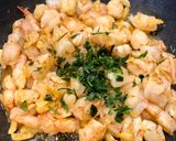 Foto del paso 9 de la receta: Quiche de gambones al pil pil con puerro y mozzarella