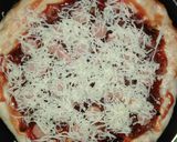 Foto langkah ke 8 dari resep Homemade Pizza.
