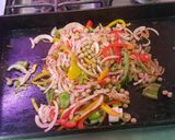 Foto del paso 3 de la receta: Revuelto gramajo casi como lo vi en tv