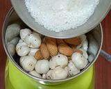 A picture of step 2 of Chamsur seeds(Garden cress seeds)-Makhana Burfi.