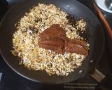 তিল-চালভাজা দিয়ে নারকেলের নাড়ু(til chalbhaja diye narkeler naru recipe in bengali) রেসিপি ধাপ - 2 ছবি