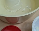 Foto del paso 1 de la receta: Torta de queso crema inspirada en la ochentosa torta Mendicrim® 🥧 One bowl pound cake 🥧