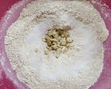 Foto del paso 1 de la receta: Grisines de salvado 🌾