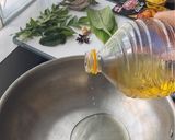 Foto langkah ke 2 dari resep Gulai Ayam Nanas Daun Kari.