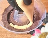 Foto langkah ke 5 dari resep Bolu Ketan Hitam Keju Lumer.