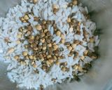 A picture of step 3 of Papad chat.
