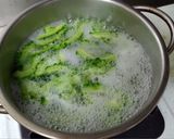 鹹鴨蛋涼拌山苦瓜的食譜步驟2照片