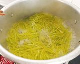 Hình bước làm 3 của món Vỏ bưởi rim đường phèn