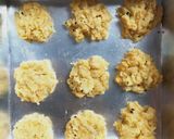 Foto langkah ke 5 dari resep Savoury Cornflake Cookies.