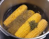 Foto del paso 2 de la receta: Elote Cocido Tradicional (Estilo Mexicano)
