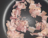 Foto del paso 2 de la receta: Ensalada de espinacas con tocino