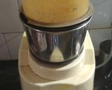 A picture of step 1 of Coconut chutney.