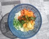 Foto langkah ke 1 dari resep Sup Udang Galah.