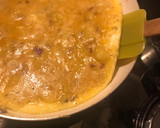 Foto del paso 9 de la receta: Tortilla de patatas del cocido y cebollita roja