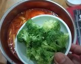Foto langkah ke 9 dari resep Mie Rebus ala Ramyeon Resto Korea.