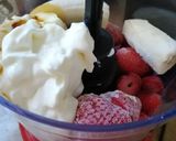Foto del paso 1 de la receta: Helado de fresas y yogurt🍧