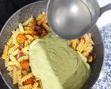 Foto del paso 7 de la receta: Fusilli N°98 con cherrys, aceitunas y bacon al pesto suave de pistachos