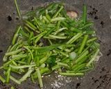 Foto langkah ke 1 dari resep Kangkung Rebon Saus Tiram.