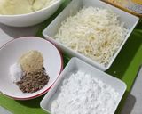 Foto langkah ke 1 dari resep Stik Kentang Keju Cemilan Anak.