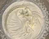 Hình bước làm 3 của món Mousse Trà xanh