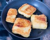 Hình bước làm 1 của món Bánh Chưng Chiên