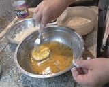 Foto del paso 4 de la receta: Berenjenas Apanadas con Salsa de Yogur y hierbas🍆🌿